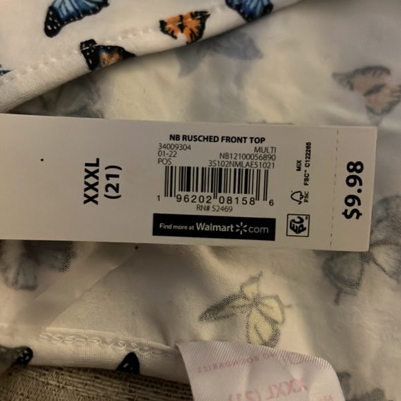 No boundaries love sleeve tee with butterfly’s - Picture 5 of 6